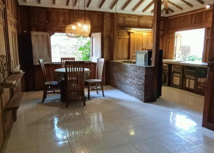 Sunset Side Gili Home