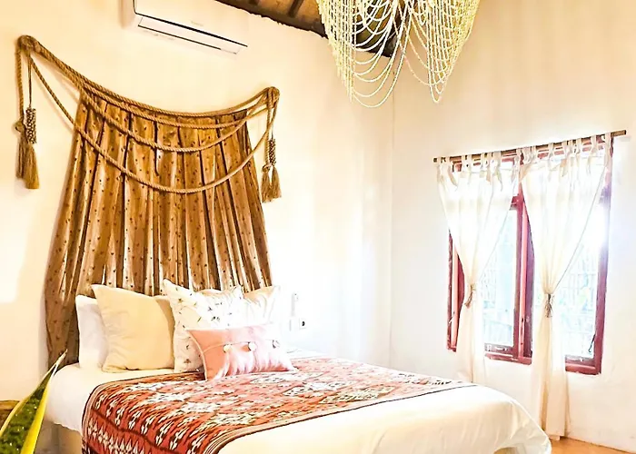 Blue Bulan Beach House